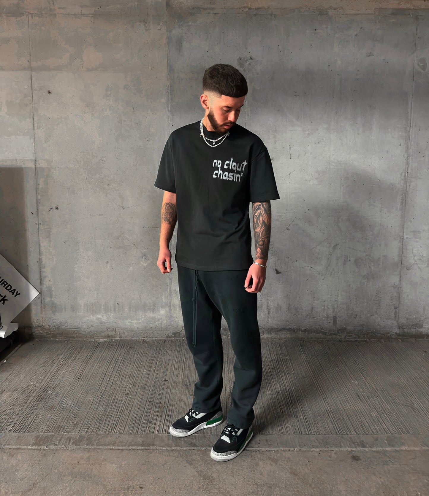 CLOUT TEE - VINTAGE BLACK