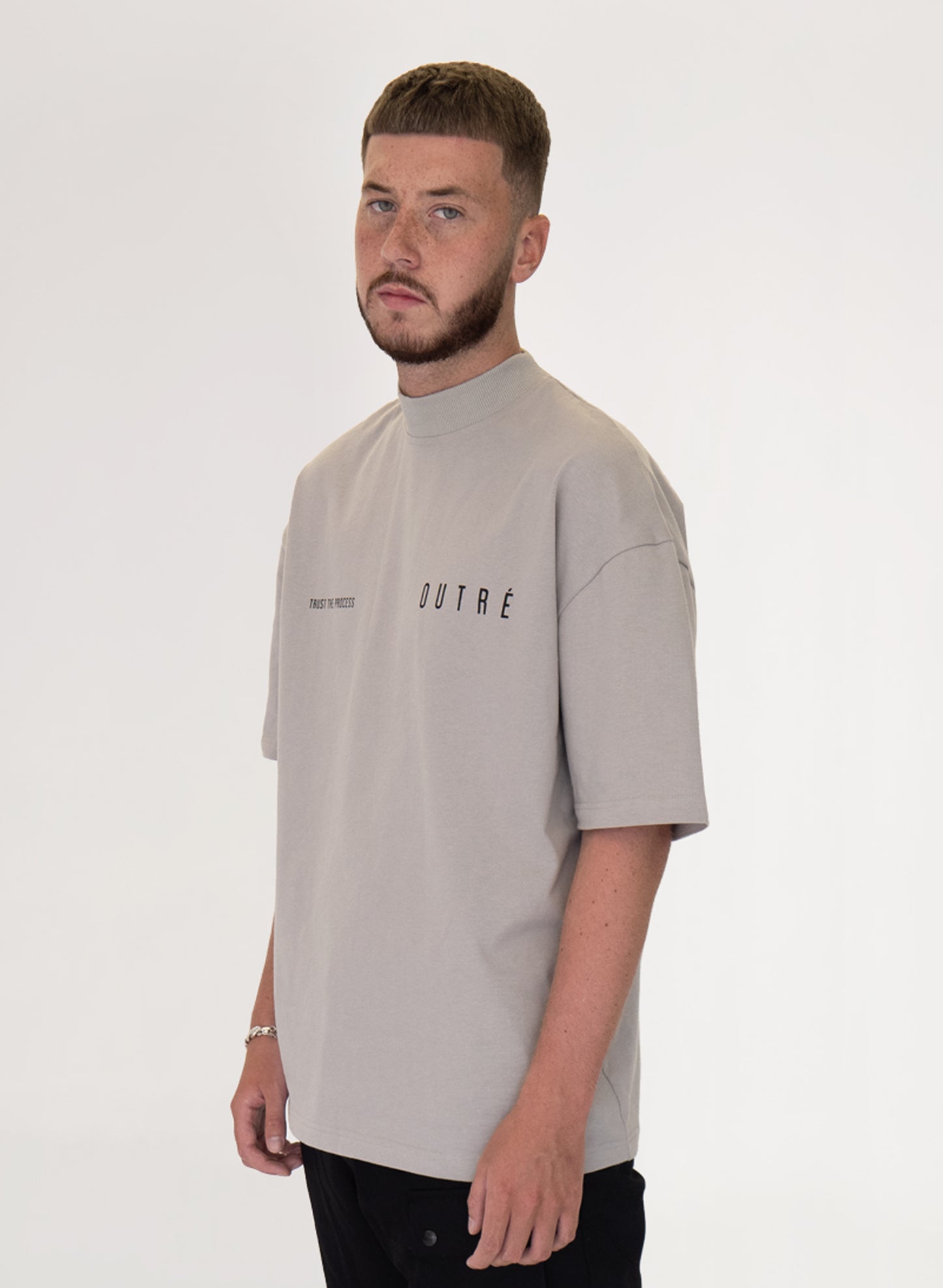 STATEMENT HIGH NECK T-SHIRT | GREY